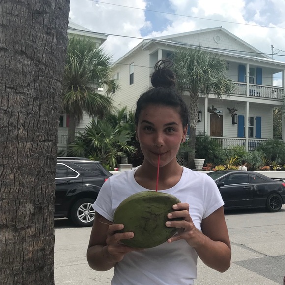 Meet your Posher, Maddie - Picture 2 of 4